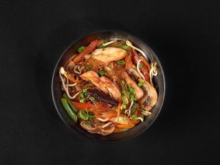 Локшина Харусаме з куркою в устричному соусі (330g)