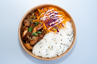 Soy Chicken With Rice And Salad | Pui Soia cu Orez și Salată