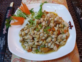 339 Pollo saltato con mandorle