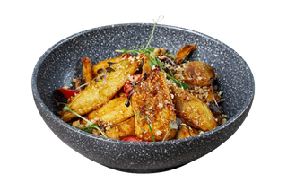 +Салат пикантный с баклажанами и шампиньонами.