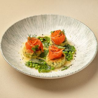 Солоні сирники зі шпинатом та лососем 