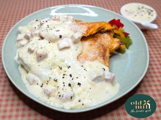 PIEPT PUI CU SOS CARBONARA..