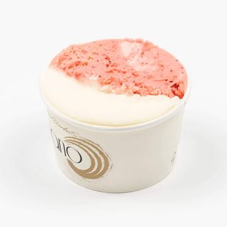 Coppetta piccola con gelato ipocalorico 