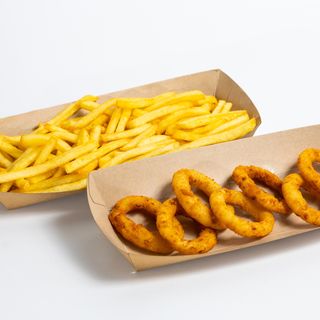 Onion rings i pomfrit