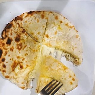 Naan Y Queso