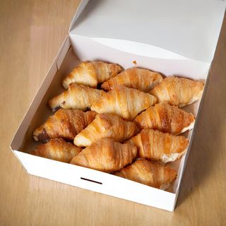 Box 12 mandonitos de chocolate blanco