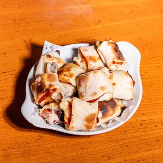 Pãozinho com Chouriço ou Fiambre