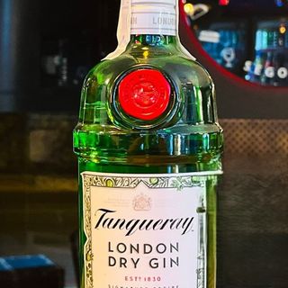 * GINEBRA TANQUERAY 43,1%