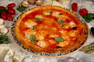 PIZZA MARGUERITA