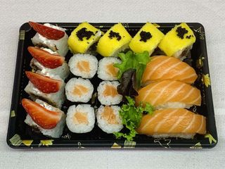 Caixa c15 sushi misto 17 peças