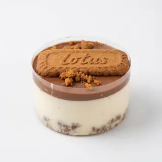 PRAJITURA CU MASCARPONE SI BISCUITI CARAMEKIZATI