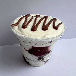 ПІНЧЕР З ВИШНЕЮ