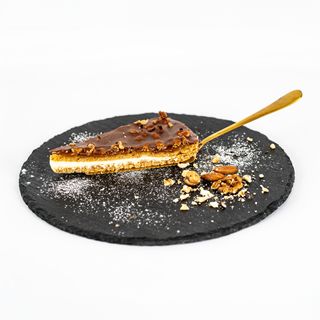 TARTA CU ALUNE SI MIGDALE