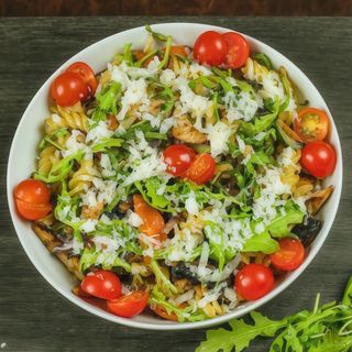 Fusilli de Legumes e Frango