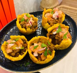 Patacones rellenos de Chili con Carne ( 5uds)