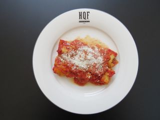 Cannelloni di carne al sugo
