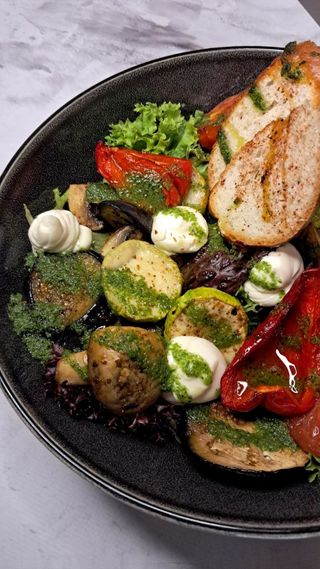 Гриль салат