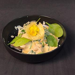 Медальйони з індички з соусом з мартіні (300г)