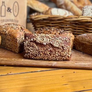 Razowy ze słonecznikiem