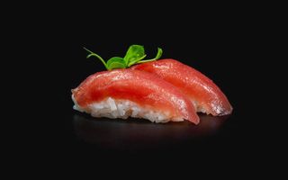 095 Maguro nigiri