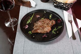 Ceafa de porc la gratar