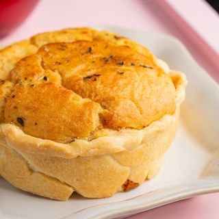 Quiche de alho francês e queijo 