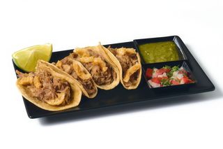 Tacos de Carnitas al estilo Michoacán (4 Uds.)