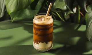 ცივი ყავა ნაყინით