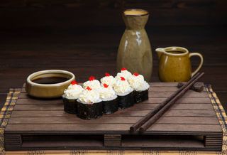 Ռոլլ Սերուցքային ծովախեցգետին 8 կտոր