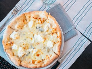 Pizza 4 Fromages Fromage Arbi