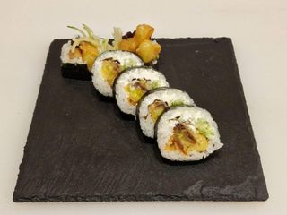 Vegge Tempura Futomaki 