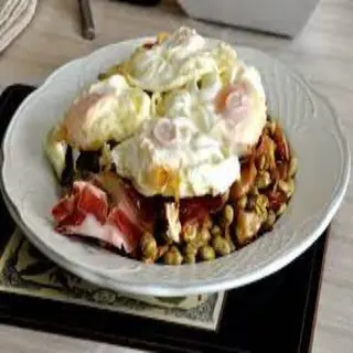 Huevos Con Habitas Baby Y Jamón Serrano