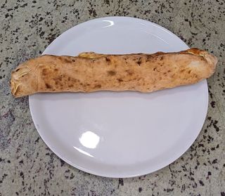 Saltimbocca con prosciutto crudo, hamburger, friarielli e provola
