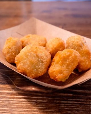 Bocconcini formaggio e chili