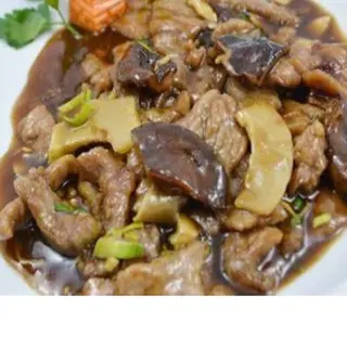 46A. Ternera Con Bambú y seta chinas 