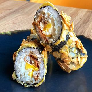 Hand roll мигдалевий вугор/манго 350 г
