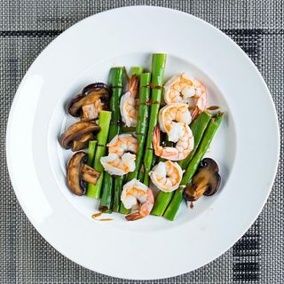 94a Gamberi bambù e funghi