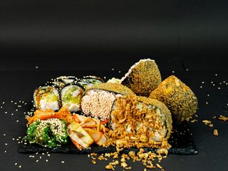 SUSHIBURGER BOX 2 (965g)