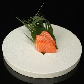 65. Sashimi Salmon (3 Uds. )
