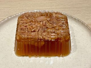 ASPIC DE TERNERA CON RABANO/студень из говядины с хреном