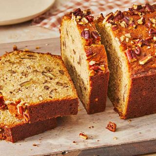 Banana bread fara zahar, cu curmale si nuci