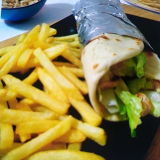 Piadina carne e patatine