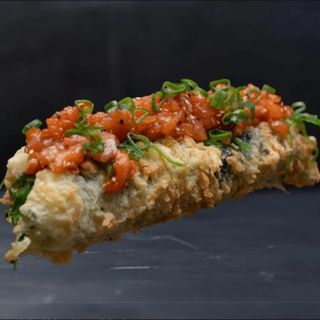 Dog Roll Łosoś 1 szt.