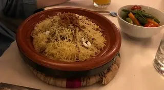 Seffa Madfouna aux Poulets