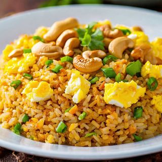 Egg and cashew nuts fried rice