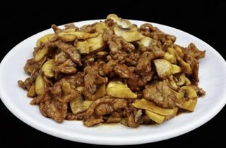 Ternera Con Champiñón