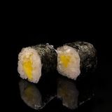 28. Maki de mango (6 uds.)