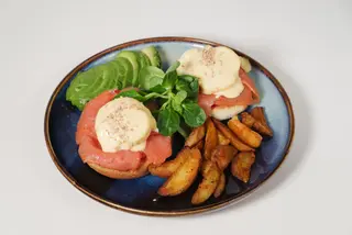 Eggs royale