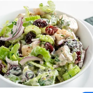 Sałatka z pieczonym miesem