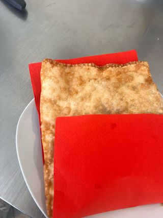 Pastel Frango com Queijo e Bacon